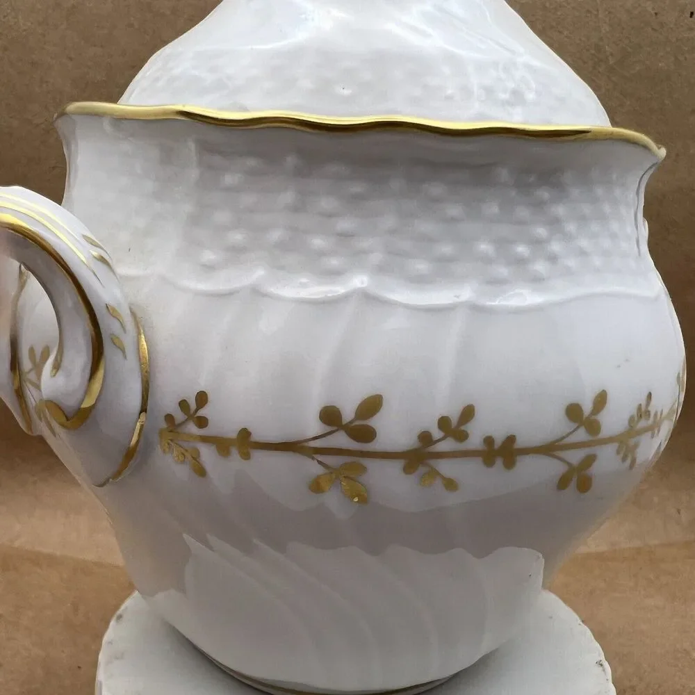 Richard Ginori sugar bowl with lid Firenze pattern gold and white